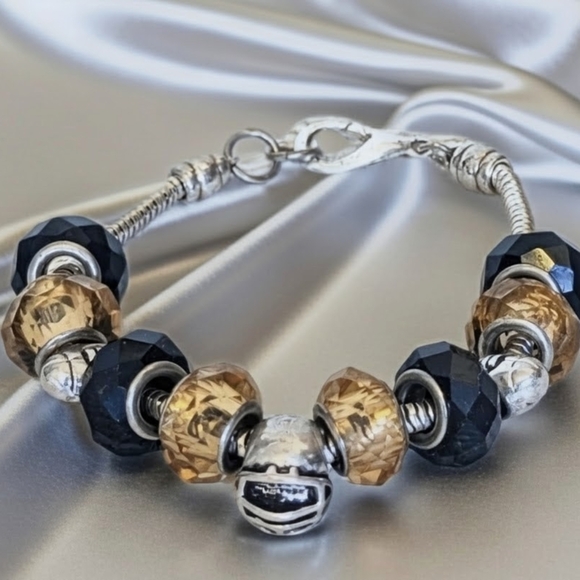 Crescent Jewelers Jewelry - Pittsburgh Steelers charm bracelet